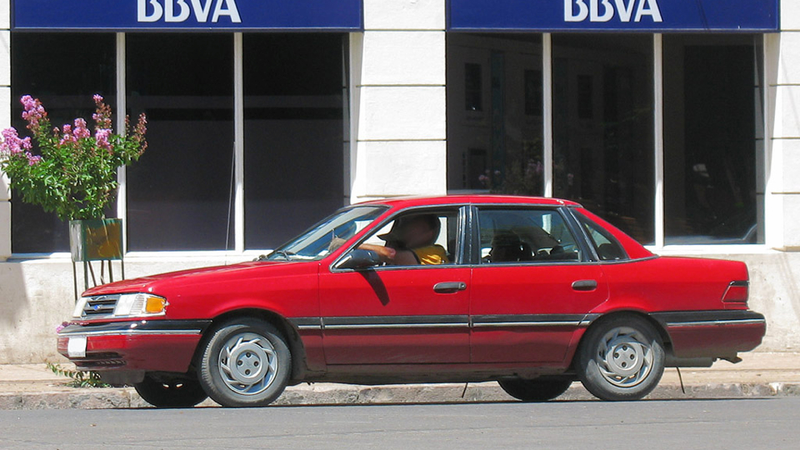 Illustration for article titled Just How Massive Are New Cars Compared To 20-Year-Old Ones?